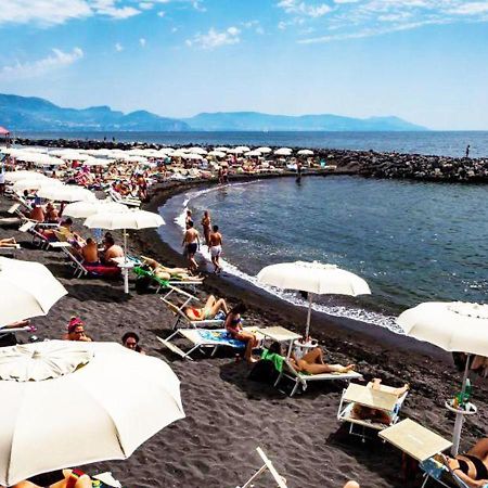 Villa Poppea - Tra Napoli, Pompei E Sorrento Торе Анунциата Екстериор снимка
